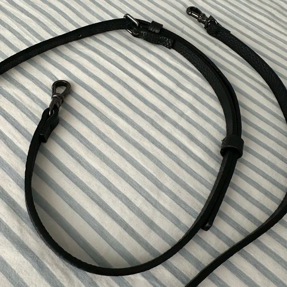 Bandolier Crossbody Phone Case Black Leather for iPhone 14 Pro - Picture 6 of 8